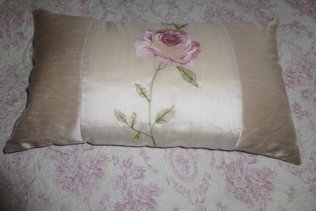 Strawberry Cottage B&B Hedge End Quarto foto