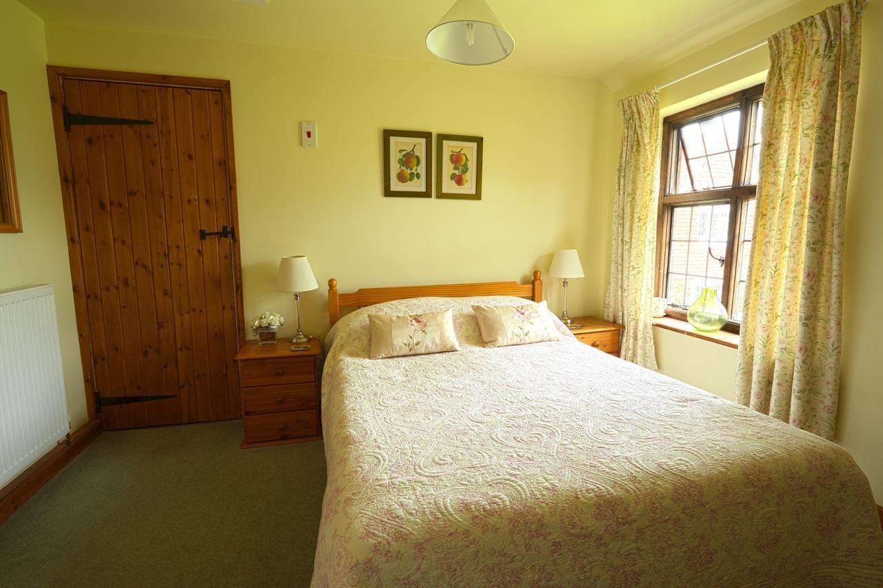 Strawberry Cottage B&B Hedge End Exterior foto